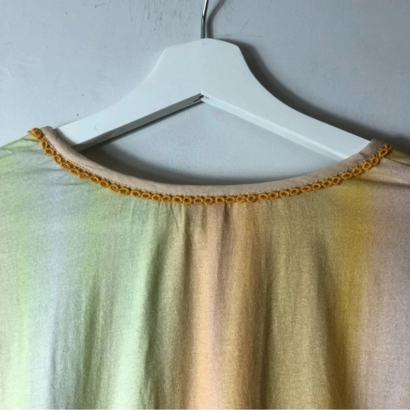 Gradient Long Sleeve Top - Picture 6 of 7